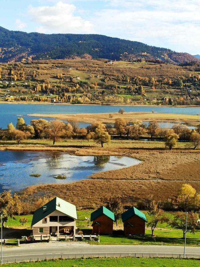 Holiday House By The Lake Plav Exteriör bild